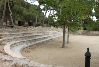 Tàrrega finalitza les obres d’adequació de la plaça de la Bassa, indret del Parc de Sant Eloi que s’ha transformat en espai polivalent