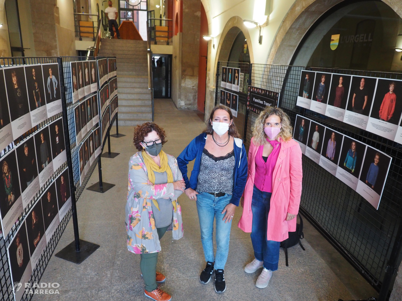 El Consell Comarcal de l'Urgell acull l'exposició 'Famílies Trans Construccions Identitàries" de l'activista i fotògrafa Mar C. Llop