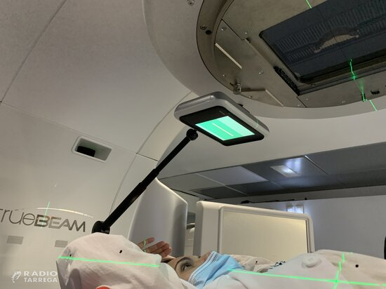 L'hospital Arnau de Vilanova redueix de quinze a cinc les sessions de radioteràpia a algunes pacients amb càncer de mama