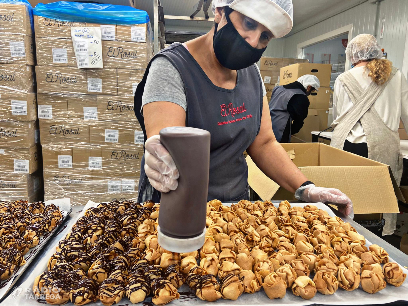 El Rosal de Tàrrega espera vendre fins a 17.000 quilos de galetes i neules per la campanya de Nadal
