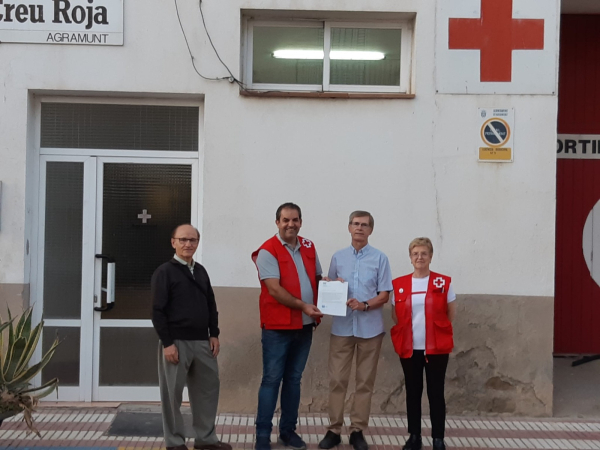 Creu Roja Agramunt rep una donació de 300 euros del Grup d’Ensenyants Urgell-Segarra