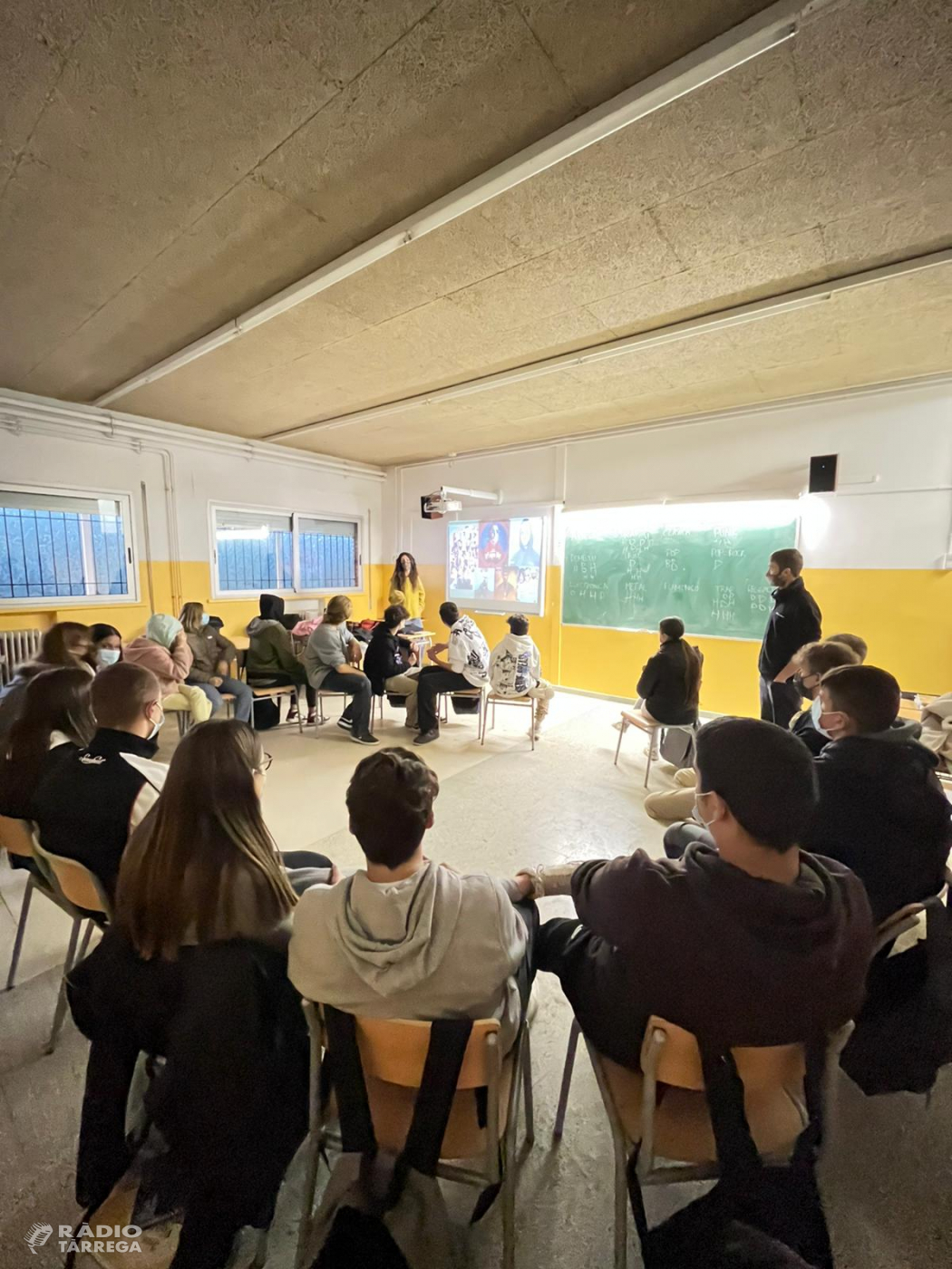 Comencen els tallers 'Parlem de les músiques i imatges sexistes' per a l'alumnat de 3r d'ESO de l'Urgell