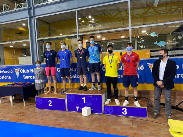 El nedador del Club Natació Tàrrega Pol Solsona medalla d'or dels 100 papallona als Campionats de Catalunya Infantil i Júnior