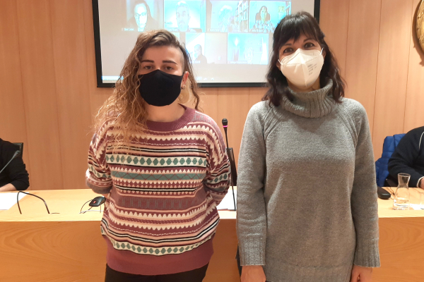 Laia Recasens Elias pren possessió del càrrec com a nova regidora del grup municipal de la CUP a Tàrrega
