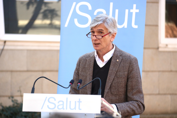 Salut vol eliminar la quarantena a escoles la setmana del 21 de febrer i la mascareta a dins de classe aquest trimestre