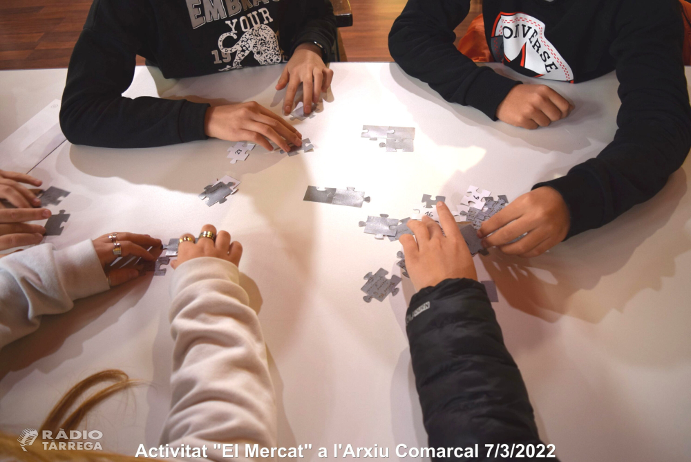 Tallers a l'arxiu comarcal de l'Urgell i a l'Ateneu Cooperatiu Ponent Coopera per a alumnes d'ESO de la comarca