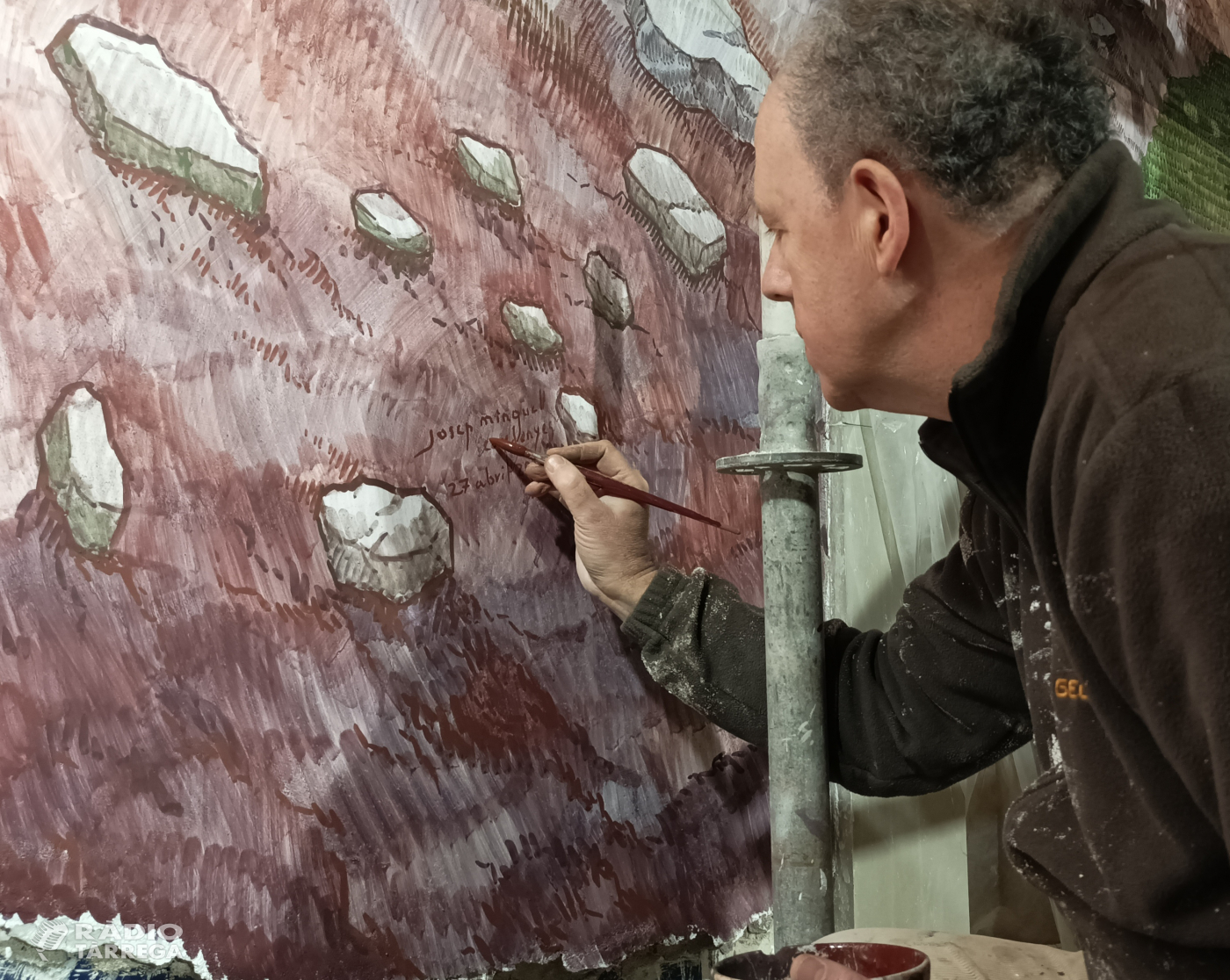 El pintor targarí Josep Minguell finalitza el conjunt pictòric de murals al fresc de Santa Maria de l'Alba de Tàrrega
