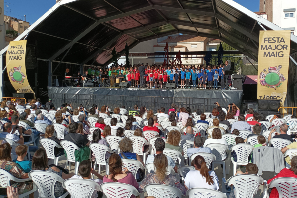 Alumnes de centres educatius de Tàrrega ofereixen una cantata com a preludi de la Festa Major 2022