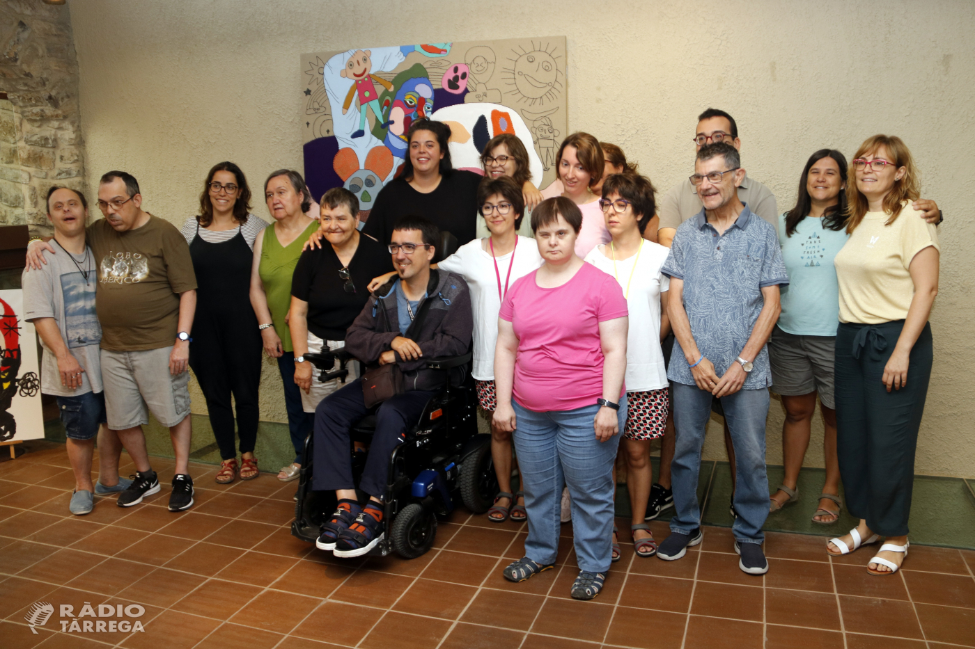 L'artista mallorquina Ela Fidalgo crea una obra conjunta amb persones amb discapacitat de l'Associació Alba