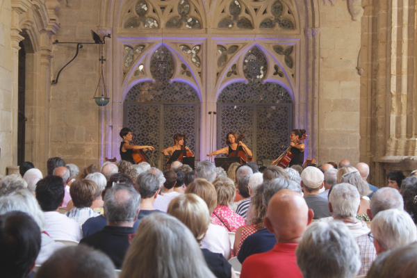 Èxit de públic de la setena edició del cicle de música ‘La Pedra Parla’, que s'ha clos avui amb un quartet de violoncels al Reial Monestir de Santa Maria de Vallbona