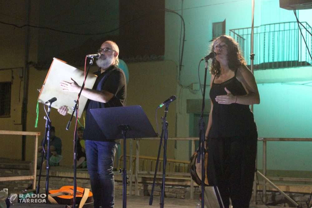 Èxit del concert del duo Ballaveu a Tàrrega amb cançons i danses tradicionals catalanes