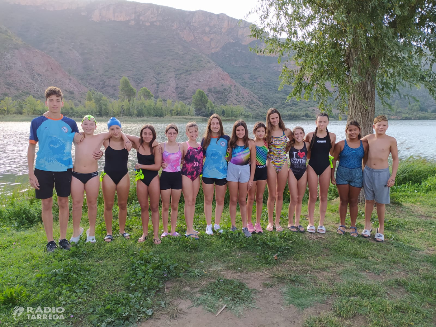 Els nedadors del Club Natació Tàrrega participen en la primera travessia de la temporada