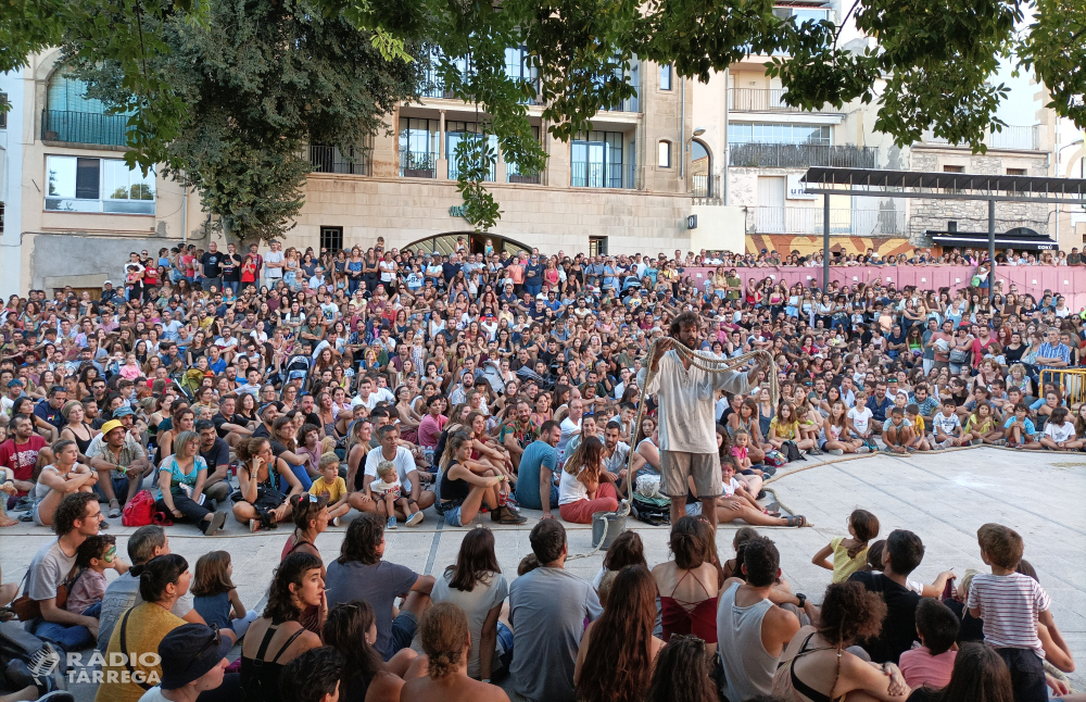 Les creacions de «L’Inesperat» envaeixen FiraTàrrega amb accions sorpresives