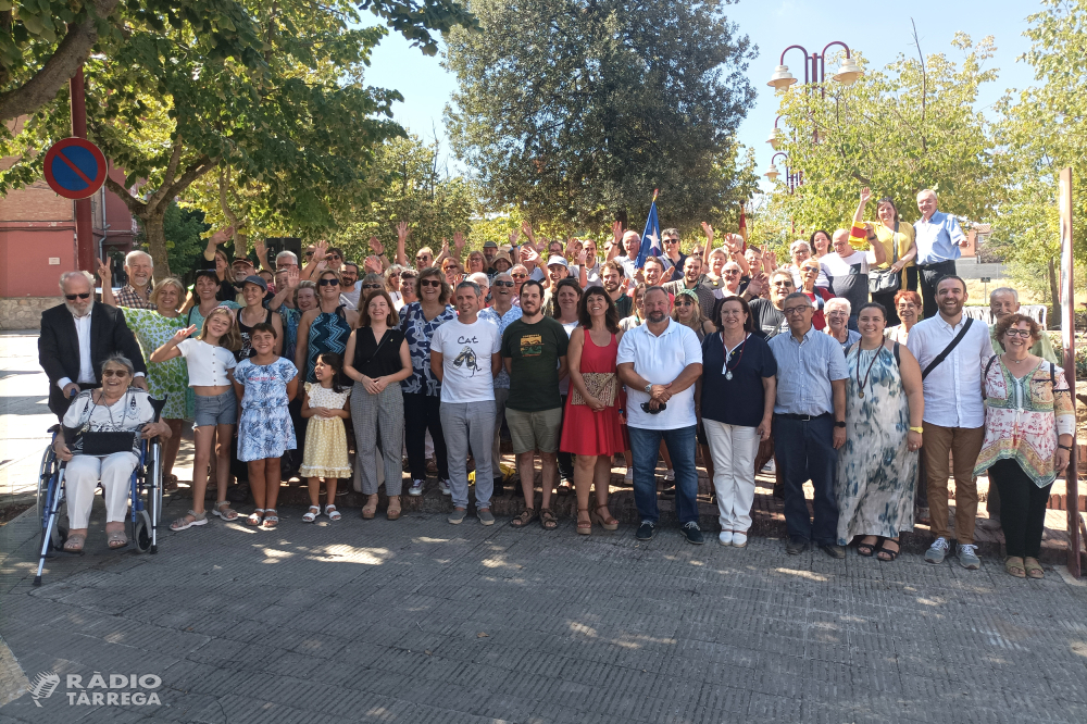 Una vintena d’entitats i partits polítics participen a l’acte institucional de la Diada a Tàrrega, celebrat a la plaça de Rafael Casanova