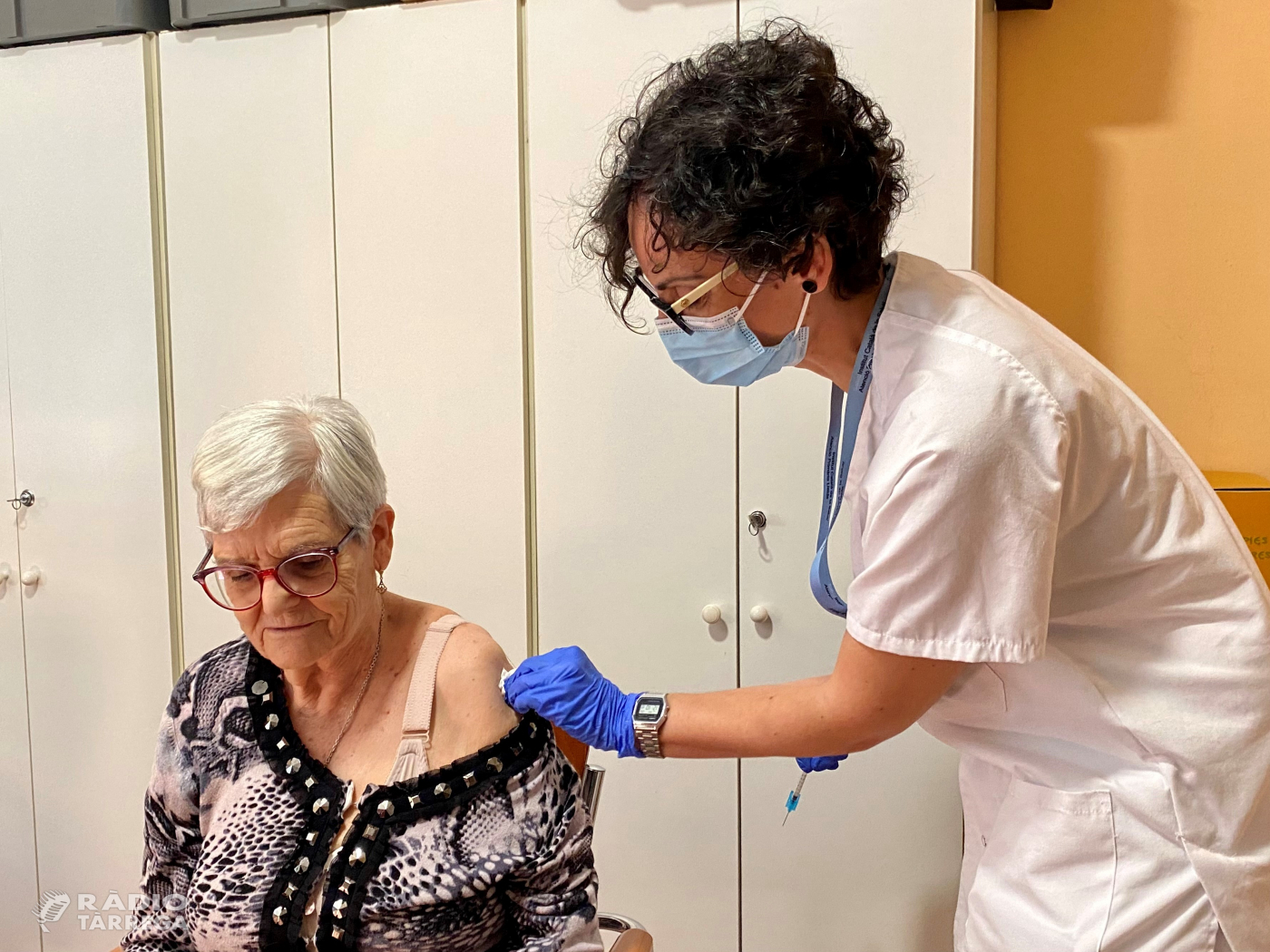 Arrenca la campanya de vacunació de la segona dosi de record contra la Covid-19 i contra la grip a la Regió Sanitària Lleida