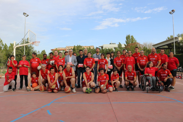 El Club Esportiu Alba presenta els seus equips oficials i patrocinadors en una temporada marcada per la participació als Specials Olympics Catalunya