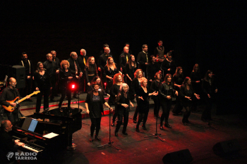 Les veus de l’Orfeó Lleidatà omplen de cançons el Teatre Ateneu de Tàrrega