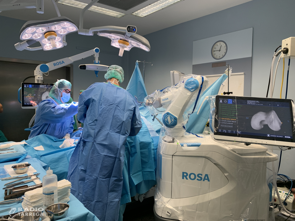 Els hospitals Santa Maria i Arnau de Vilanova de Lleida incorporen un nou robot per a cirurgies de pròtesis de genoll