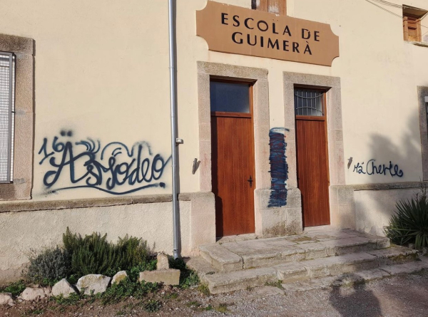 Edificis i carrers de Guimerà són objecte d'actes vandàlics
