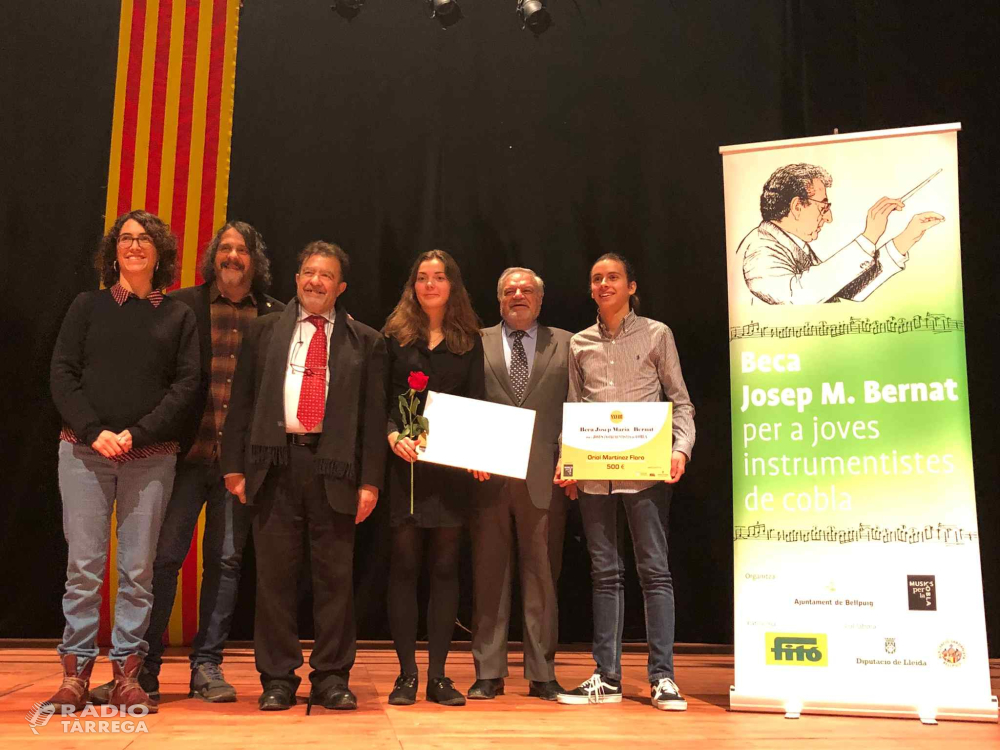 Léonie Martet guanya la beca Josep Maria Bernat per a joves instrumentistes de cobla
