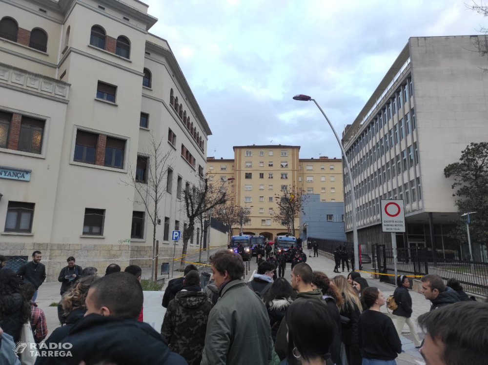 ATUALITZACIÓ Sis detinguts per la policia espanyola a Ponent en el marc d'una operació contra l'organització juvenil Arran