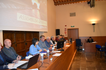 Els regants del Canal d'Urgell aposten per canviar els seus conreus per d'altres que requereixin menys aigua