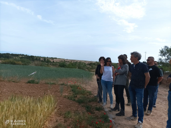 La consellera Jordà escenifica a Verdú un front comú amb els pagesos en la lluita contra la plaga de conills