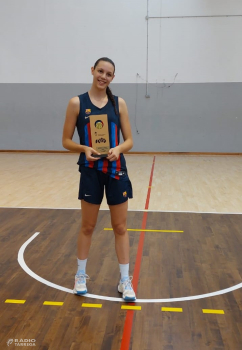 La jugadora de bàsquet targarina Emma Martí Salvadó es proclama campiona de Catalunya Cadet Femení Interterritorial amb el Barça