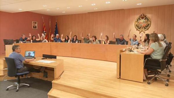 El Ple de Tàrrega aprova per unanimitat el nou cartipàs municipal, fruit del pacte de govern entre els grups d’ERC, CUP i PSC