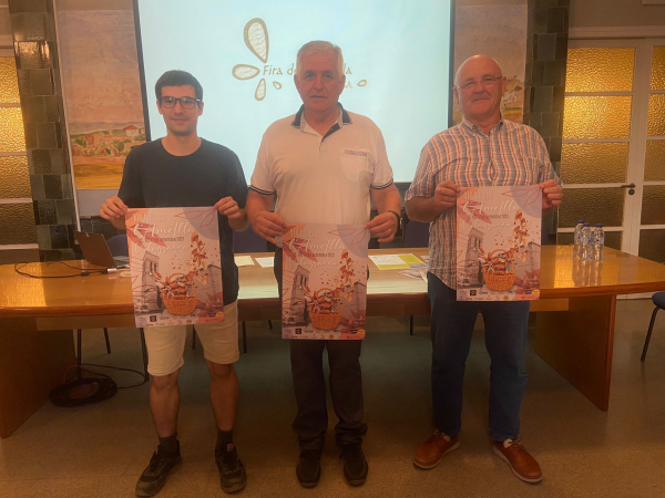 Vilagrassa celebra aquest cap de setmana la 19a Fira de l'Ametlla
