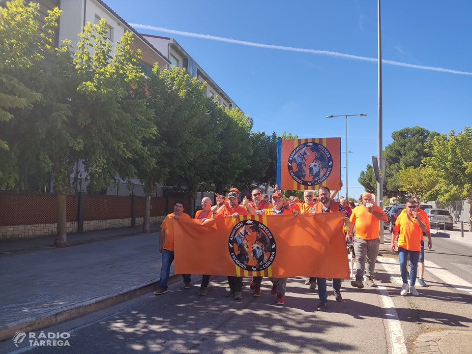 Un miler de caçadors es manifesten a Tàrrega per protestar per la normativa que consideren "massa restrictiva"