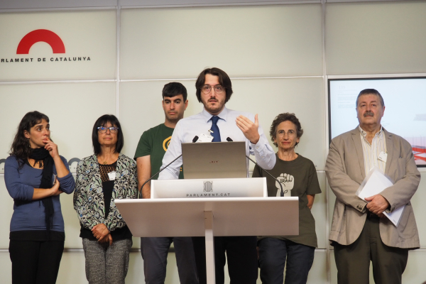 Organitzacions de tot Catalunya exigeixen al Parlament “prioritzar els espais degradats” per la instal·lació de renovables