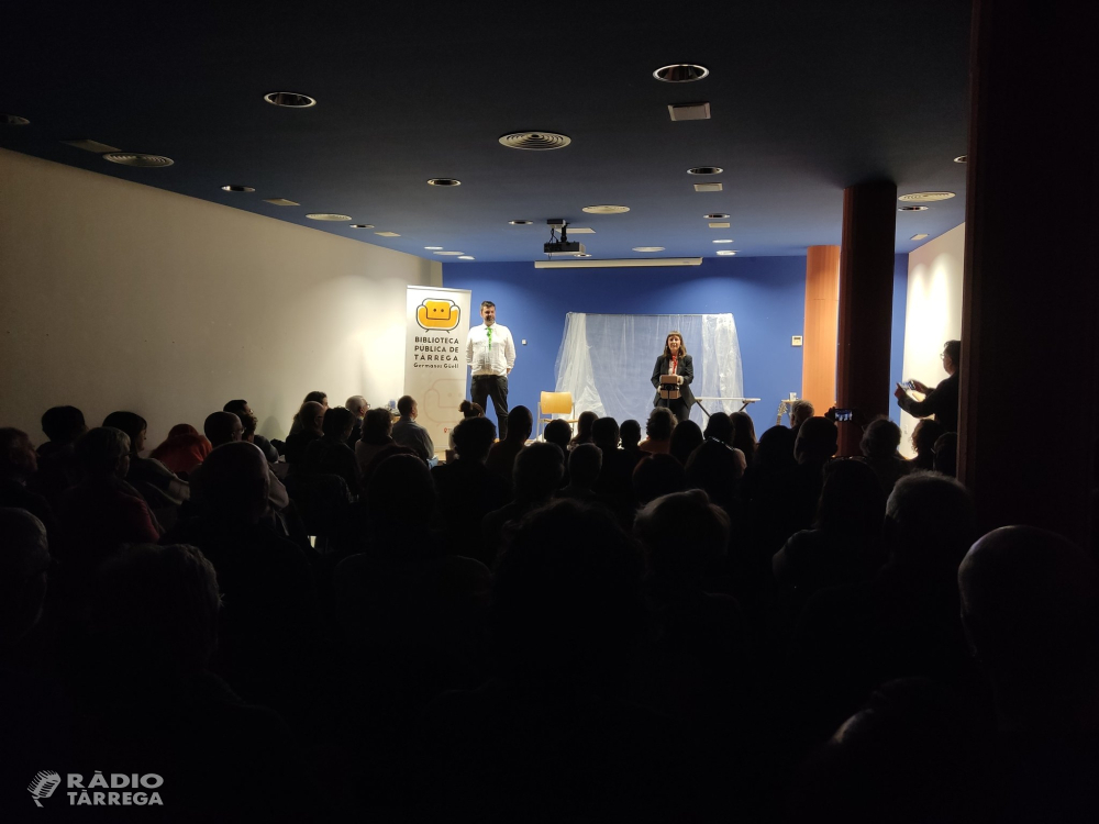 La biblioteca de Tàrrega commemora l'Any Vallverdú amb l'espectacle "Versos de boira i aigua"