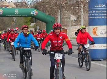 Una setantena d'esportistes participen en la 1a Marxa Ciclista Inclusiva de Tàrrega organitzada pel Club Esportiu Alba