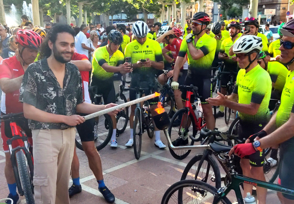 La Flama del Canigó il·lumina la festa de Sant Joan a Tàrrega