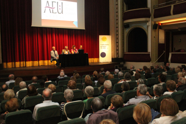 L'Aula d'Extensió Universitària de Tàrrega inaugura la 21a edició batent el rècord de participació amb 425 alumnes