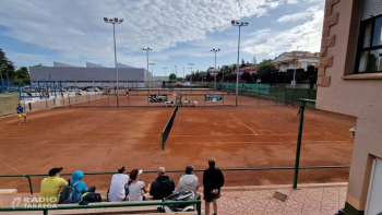 El Club de Tennis de Tàrrega acull la tornada d'Interclubs entre Esparreguera i Tàrrega