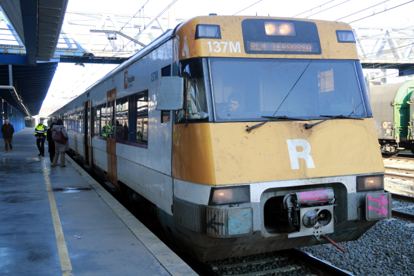 Entra en servei la nova línia de tren RL4 entre Lleida i Terrassa que substitueix l'R12 de Rodalies