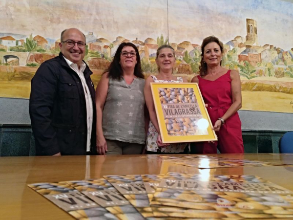 Vilagrassa preparada per acollir la 15a Fira de l'Ametlla