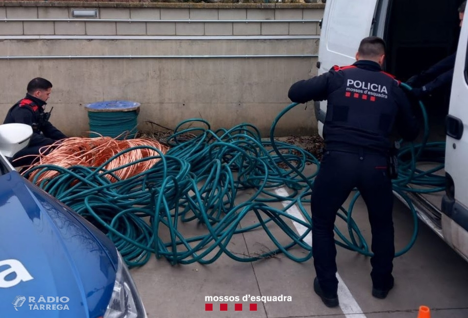 Els Mossos d’Esquadra detenen sis persones a Cervera per robar coure en una empresa de Lleida