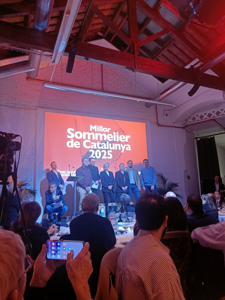 L’Olivera rep el premi a 'Millor iniciativa solidària en el món del vi'
