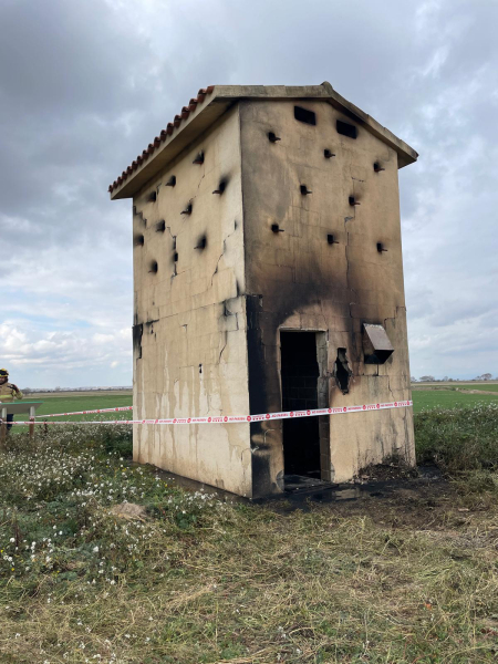 El Gremi de la Pagesia condemna la crema intencionada de dues torres de nidificació d'ocells a l'Urgell