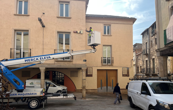 L’Ajuntament de Tàrrega instal·la una càmera de videovigilància a la plaça de Sant Antoni