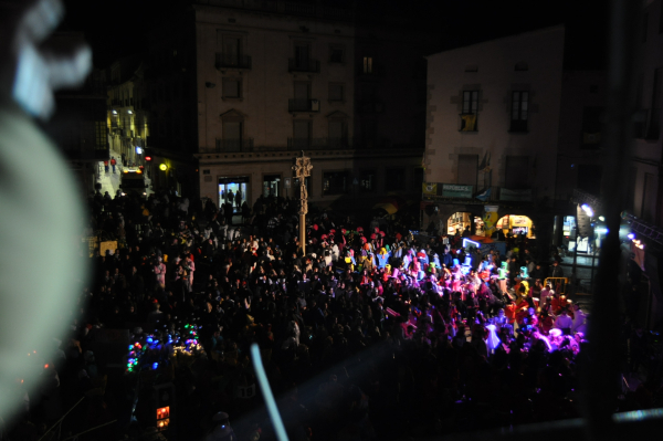 El Carnestoltes Tàrrega dobla el recorregut de la Rua de Comparses i estrena una nova figura del bestiari popular