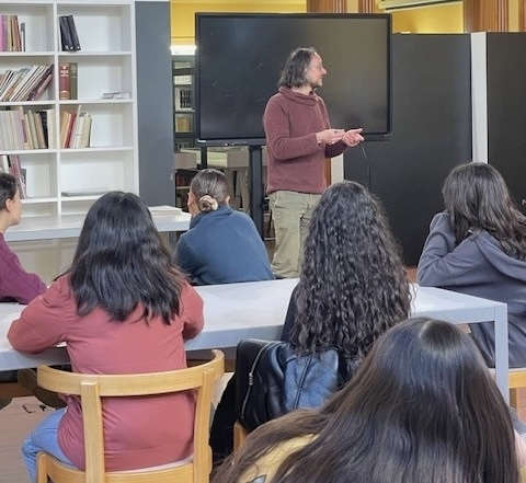 Tallers a l'Arxiu Comarcal de l'Urgell per a 763 alumnes dins el Programa Comarcal de Suport a l'Educació 24-25