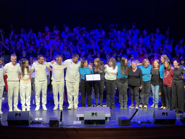 La Coral Infantil Nova Cervera comparteix escenari amb Xiula al Teatre Ateneu de Tàrrega