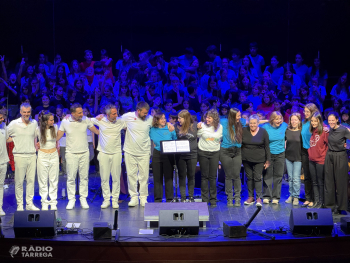 La Coral Infantil Nova Cervera comparteix escenari amb Xiula al Teatre Ateneu de Tàrrega