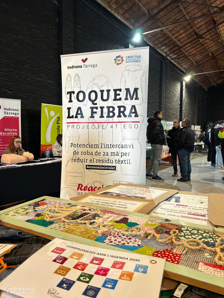 "Toquem la Fibra": un projecte cooperatiu escolar que pren consciència sobre el consum de roba