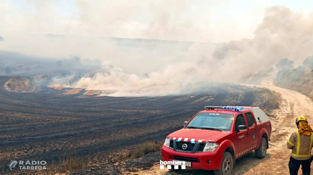 ACTUALITZACIÓ- Els Bombers controlen la represa de l’incendi a la Segarra