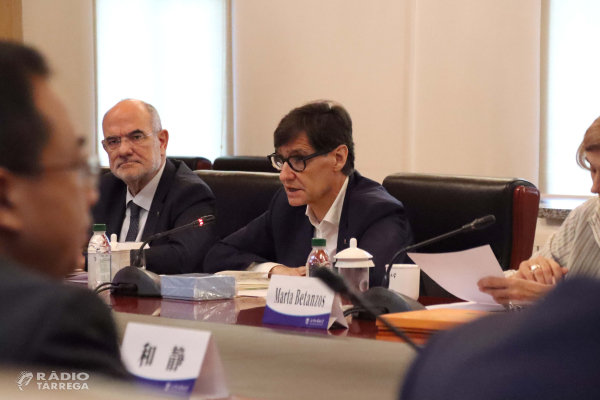 Illa parla amb l'alcalde de Bellpuig per conèixer els detalls de l'incendi on han mort dues persones